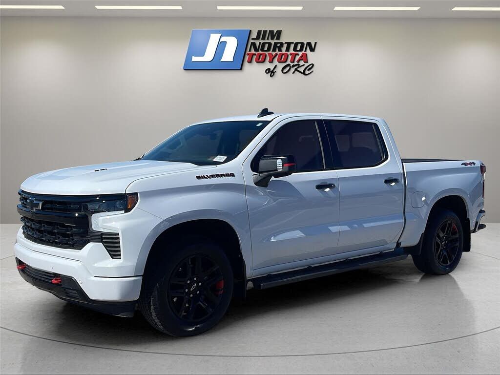 2024 CHEVROLET Silverado