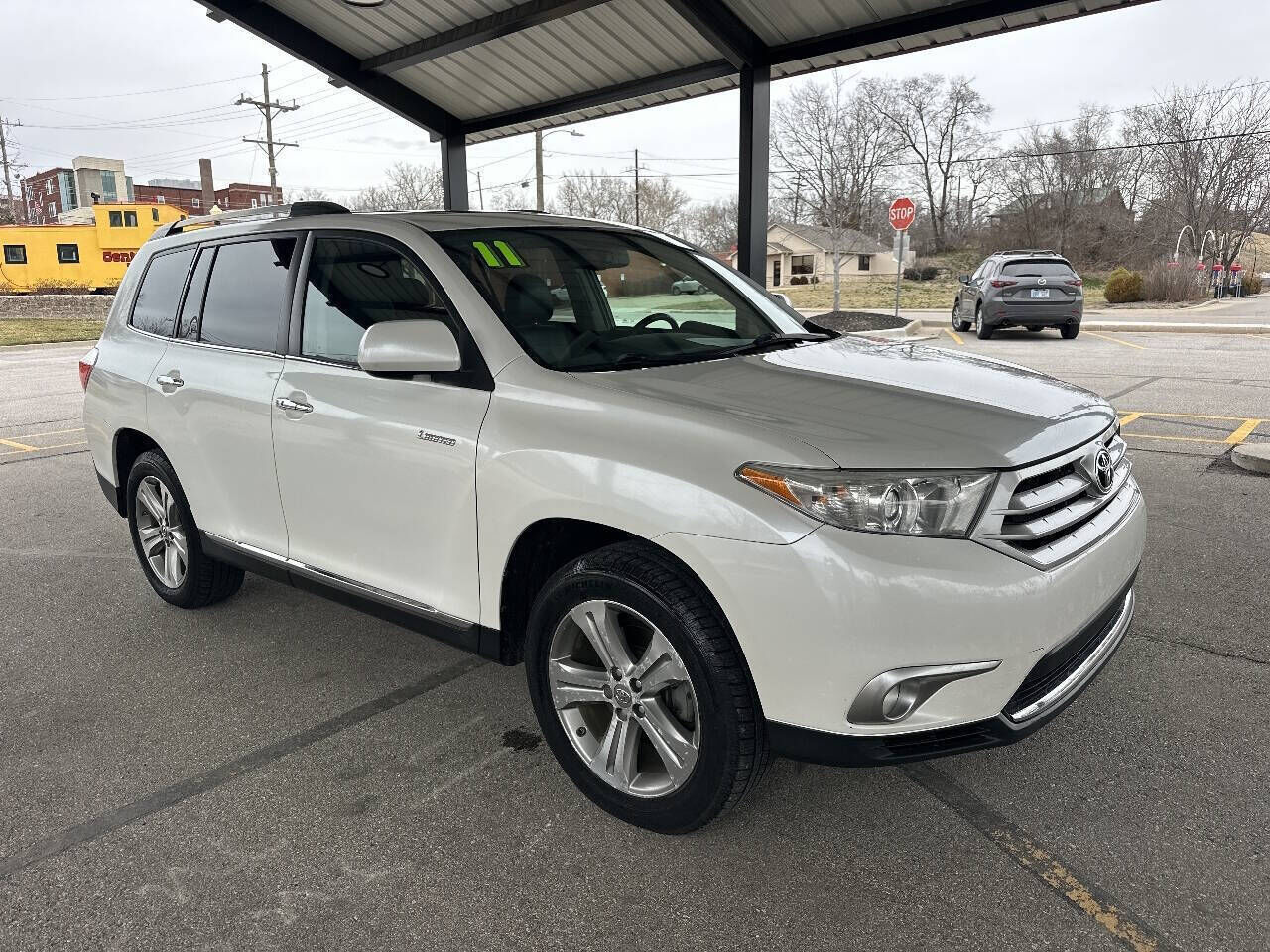 2011 TOYOTA Highlander