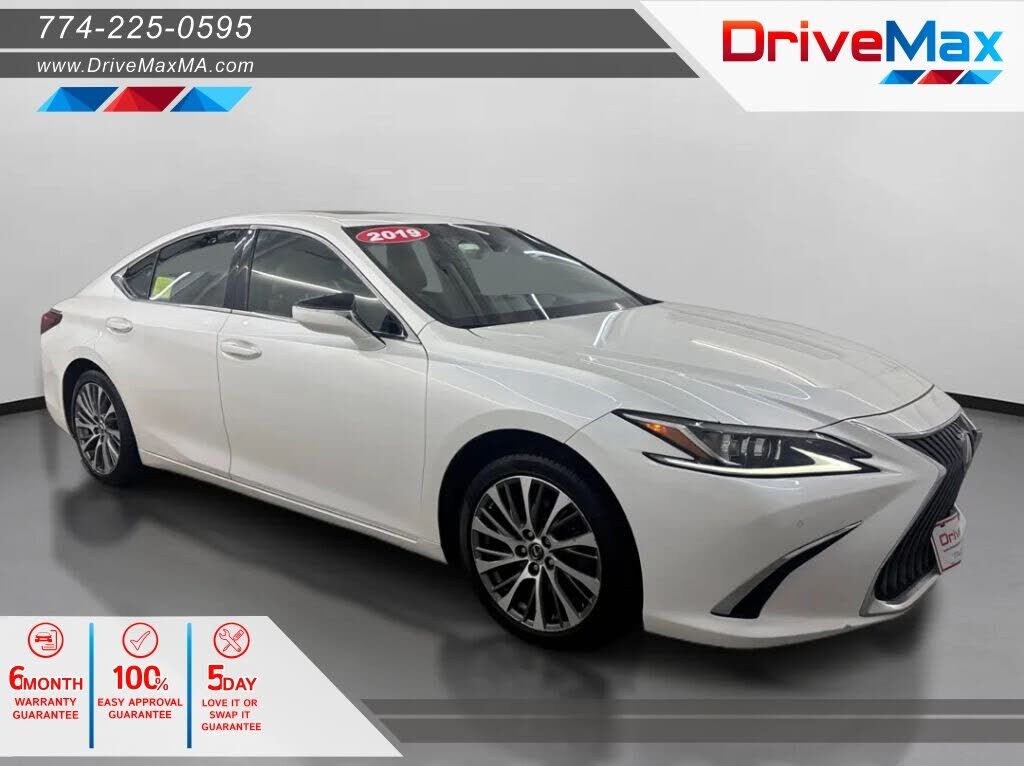 2019 LEXUS ES