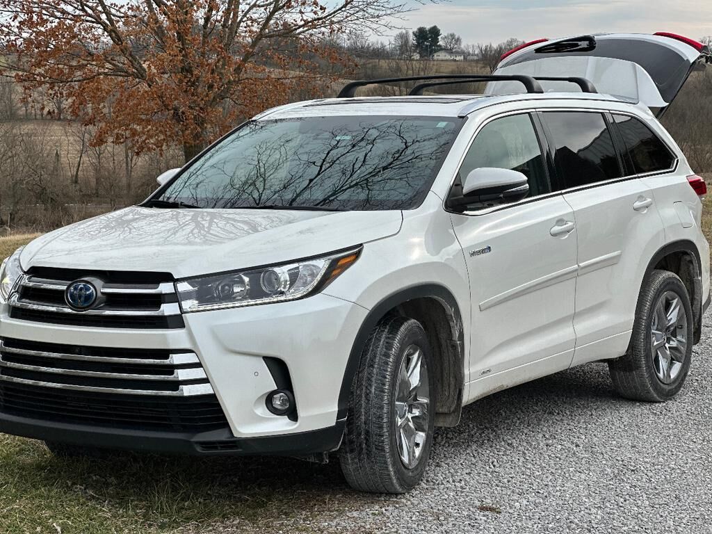 2019 TOYOTA Highlander