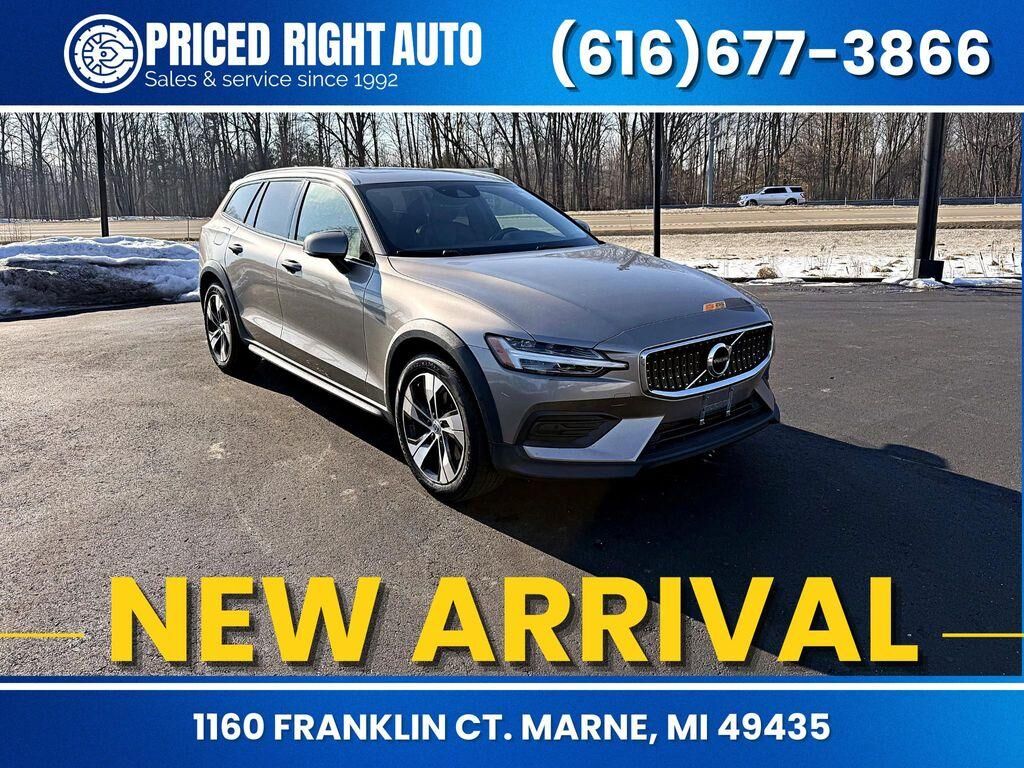 2020 VOLVO V60CC