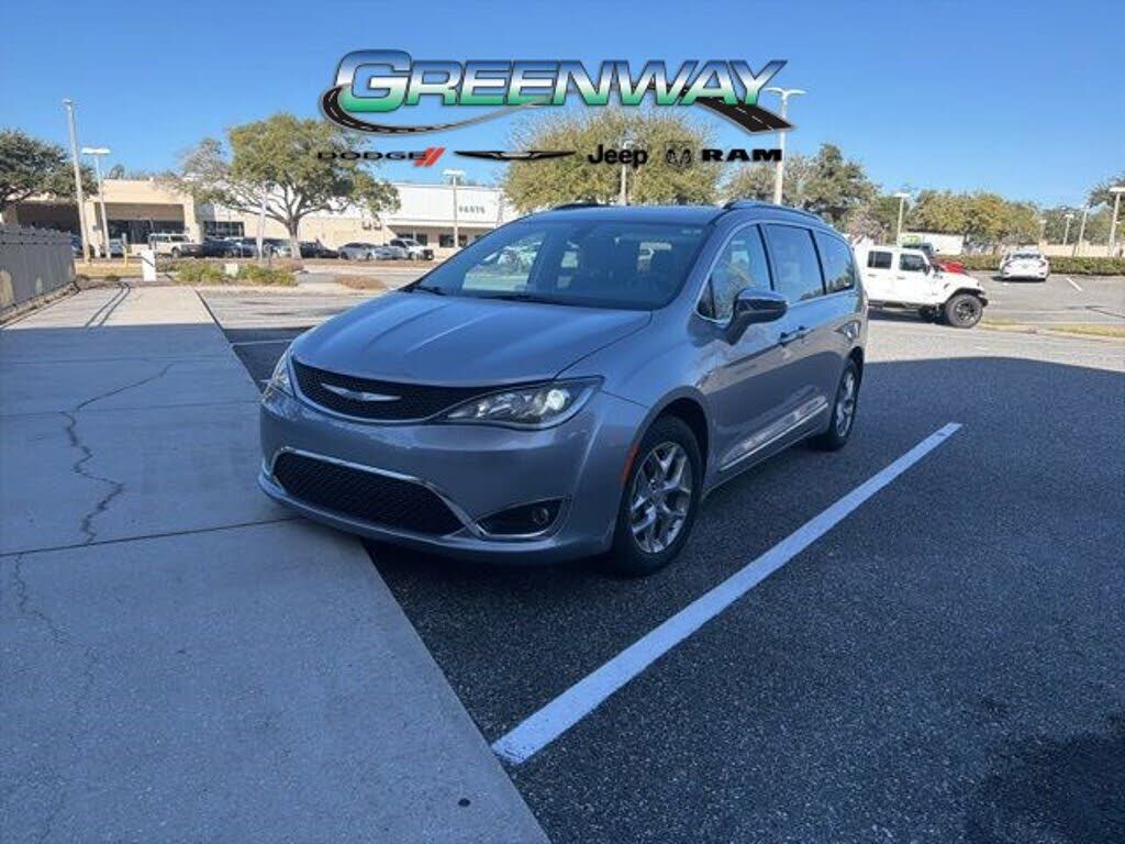 2019 CHRYSLER Pacifica