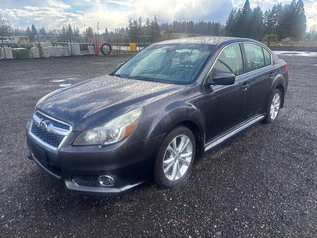 2013 SUBARU Legacy
