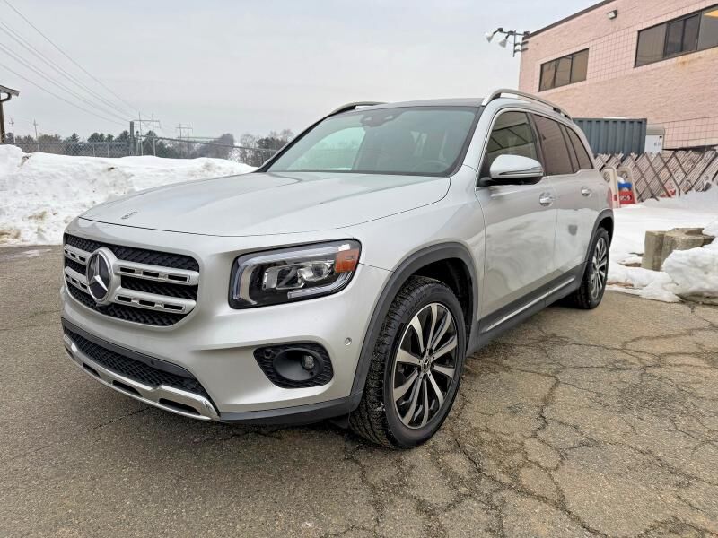 2022 MERCEDES-BENZ GLB-Class