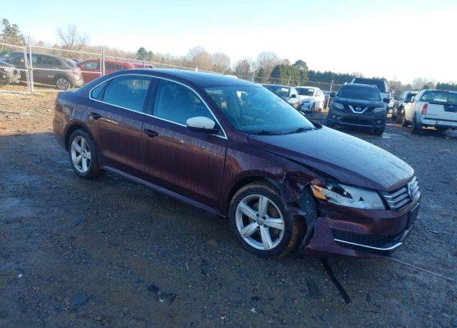 2013 VOLKSWAGEN Passat