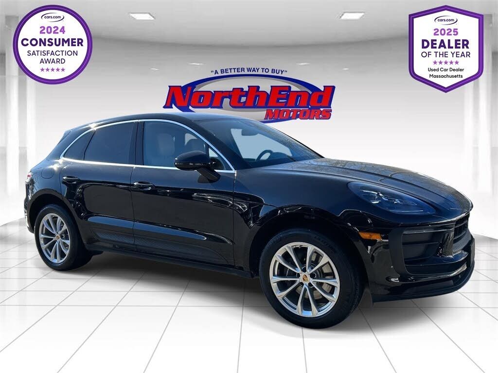 2023 PORSCHE Macan