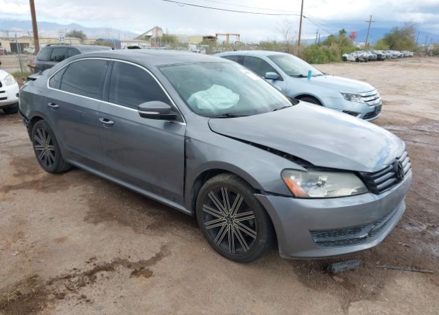 2014 VOLKSWAGEN Passat