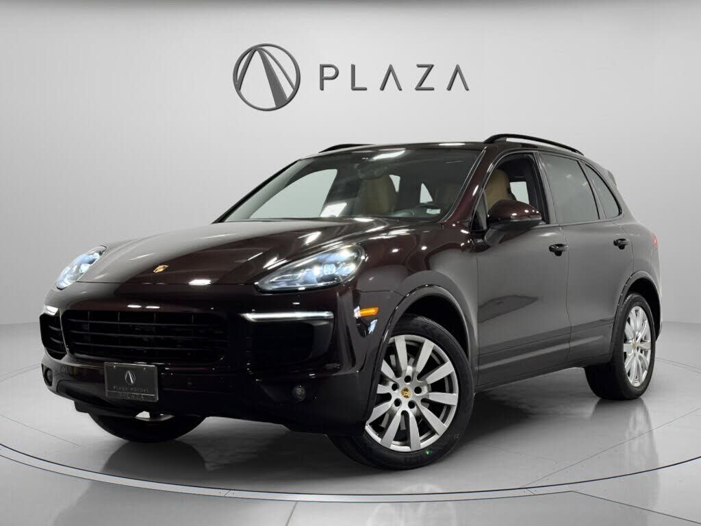 2017 PORSCHE Cayenne