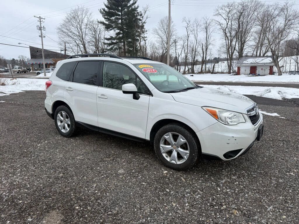 2014 SUBARU Forester