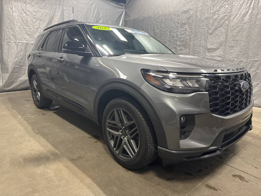 2025 FORD Explorer