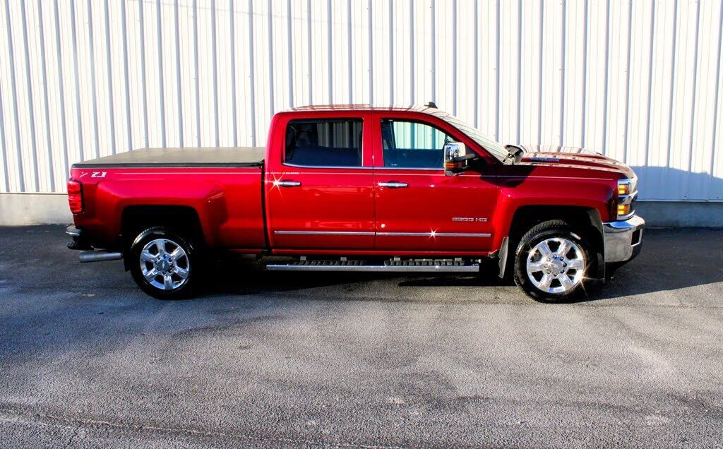 2018 CHEVROLET Silverado