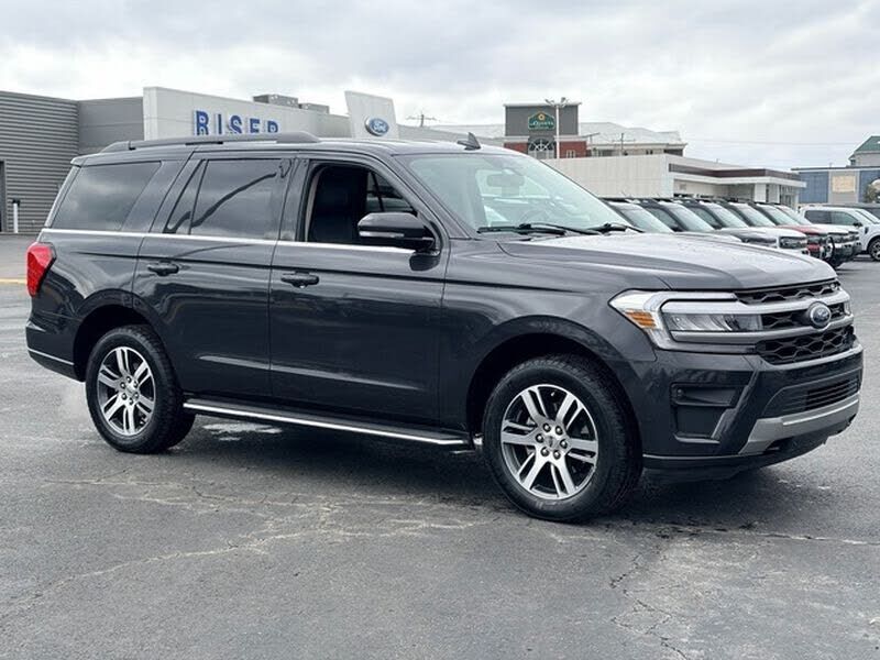 2022 FORD Expedition