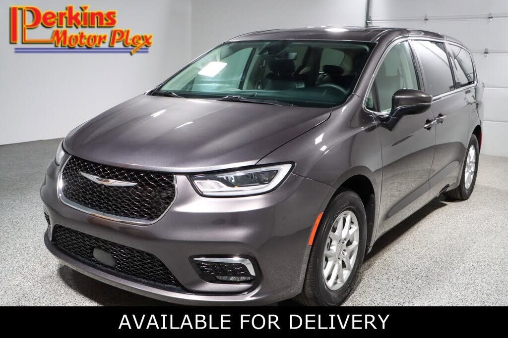 2023 CHRYSLER Pacifica