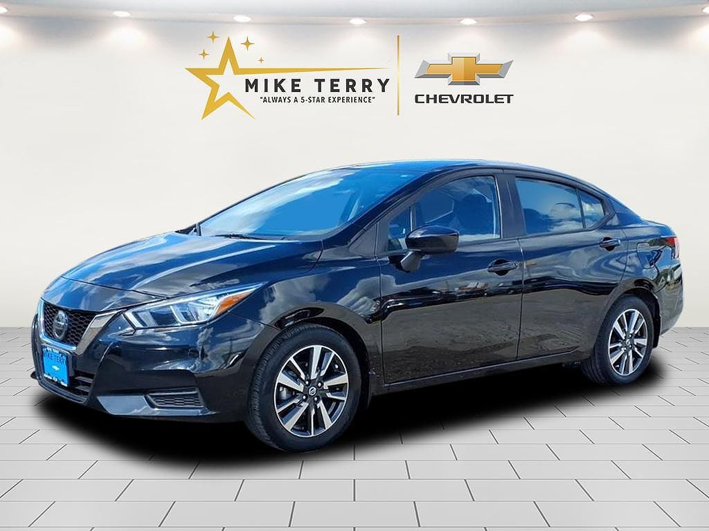 2022 NISSAN Versa