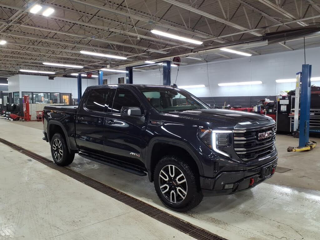 2023 GMC Sierra