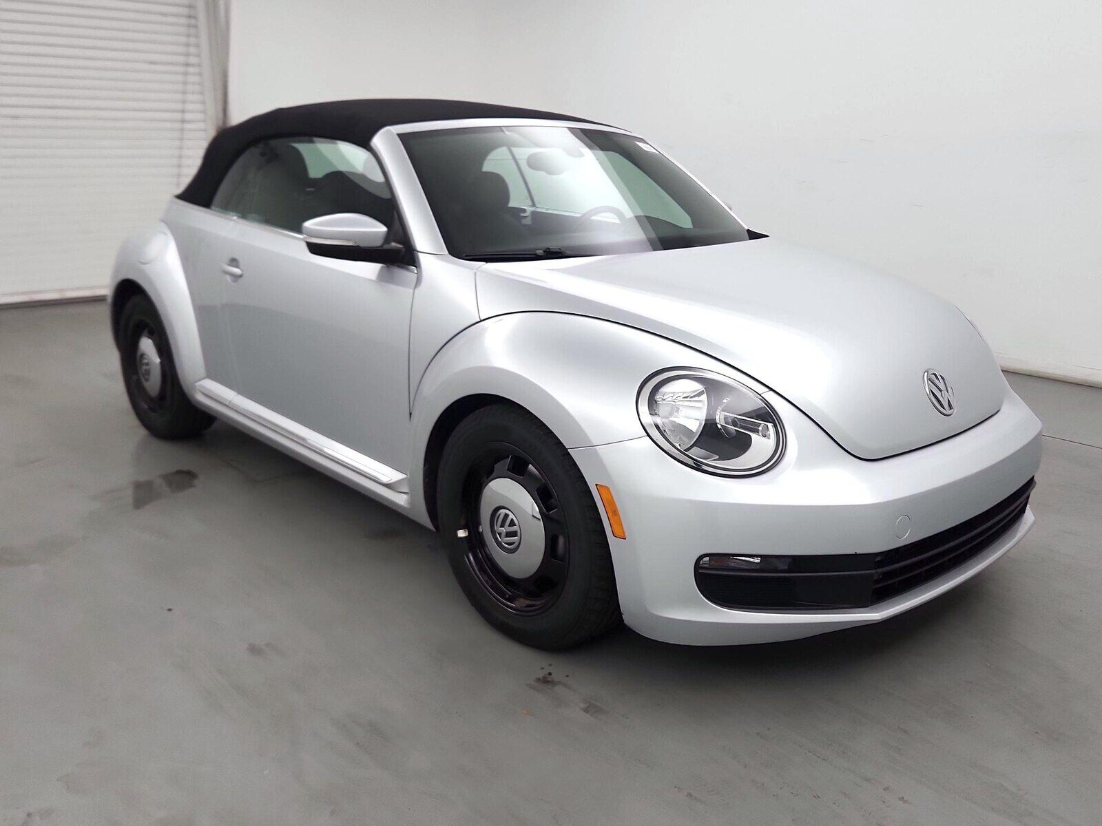2016 VOLKSWAGEN Beetle