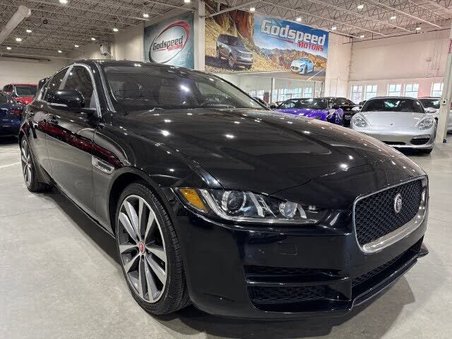 2017 Jaguar XE
