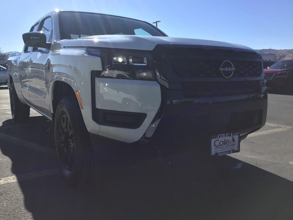 2026 NISSAN Frontier