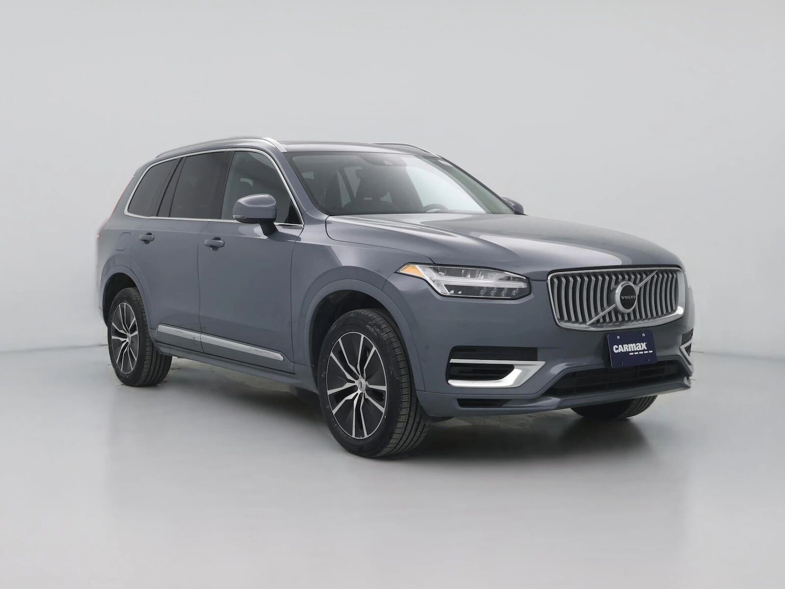 2022 VOLVO XC90
