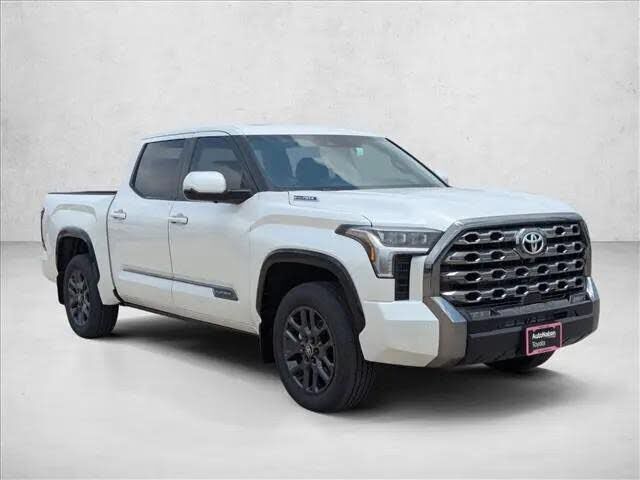 2025 TOYOTA Tundra