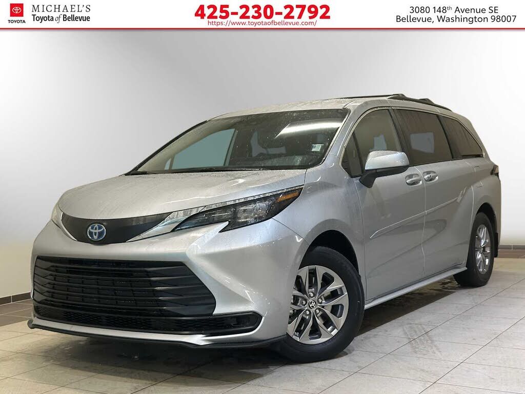 2025 TOYOTA Sienna