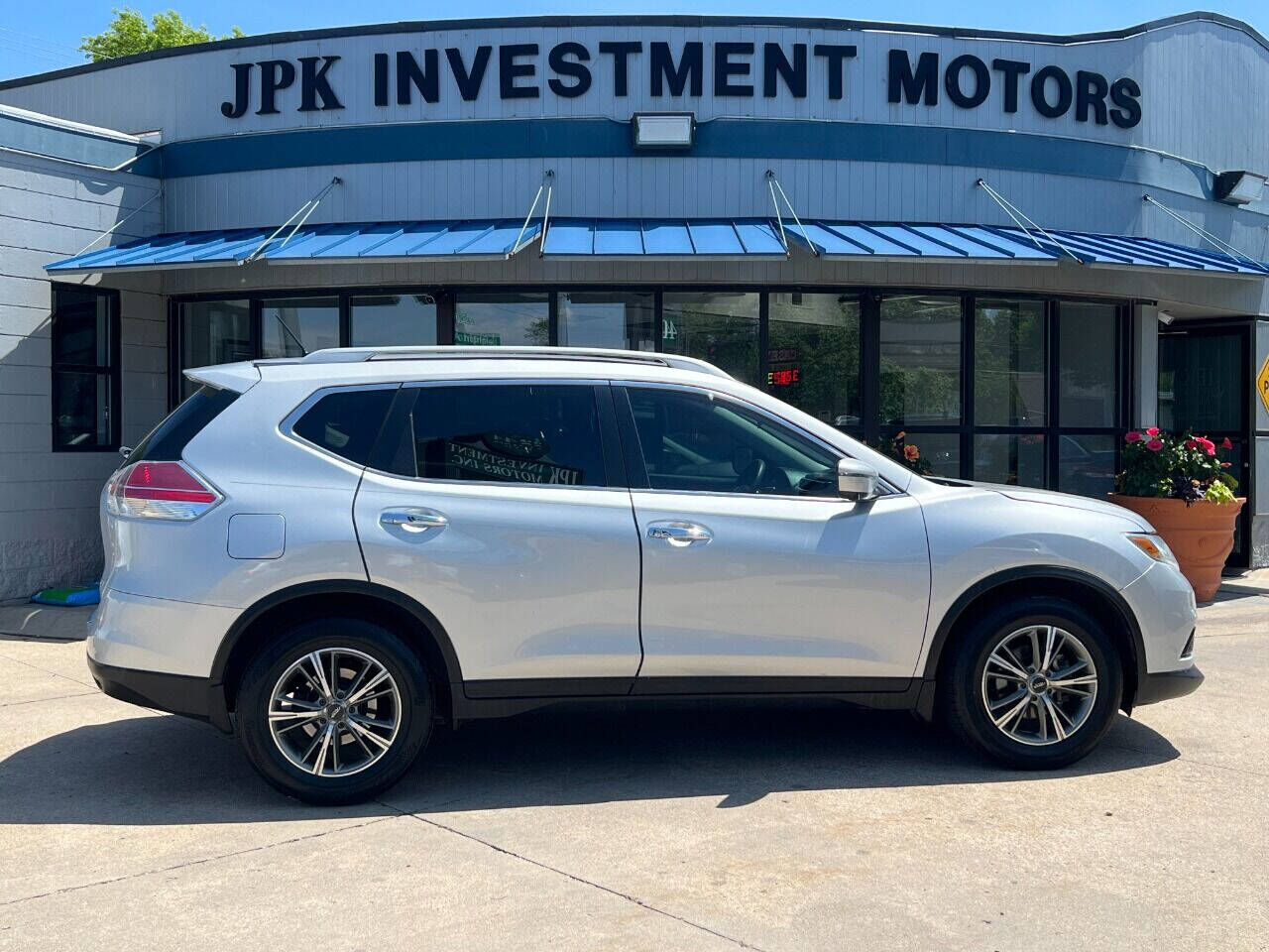 2016 NISSAN Rogue