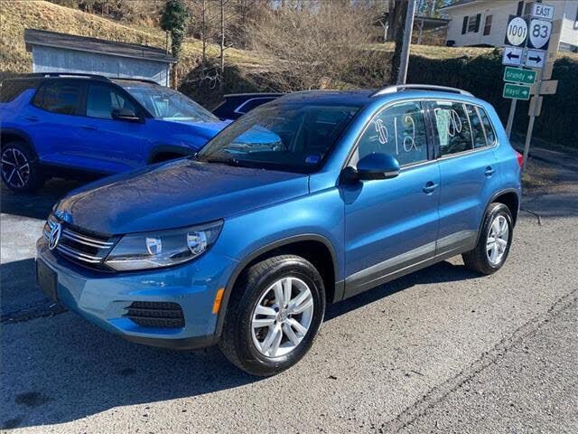 2017 VOLKSWAGEN Tiguan