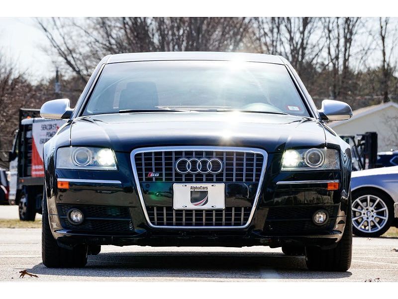 2007 Audi S8