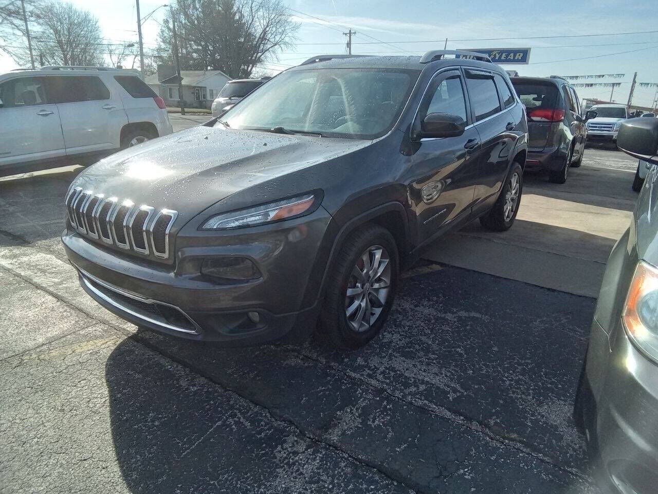 2018 JEEP Cherokee