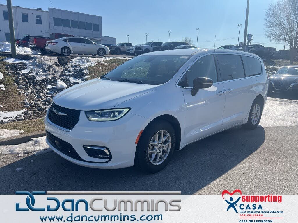 2025 CHRYSLER Pacifica