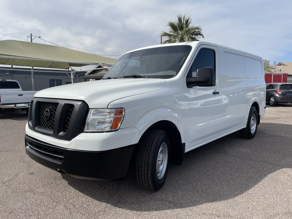 Nissan NV