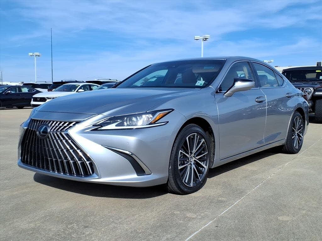 2023 LEXUS ES