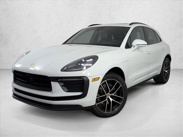 2025 PORSCHE Macan