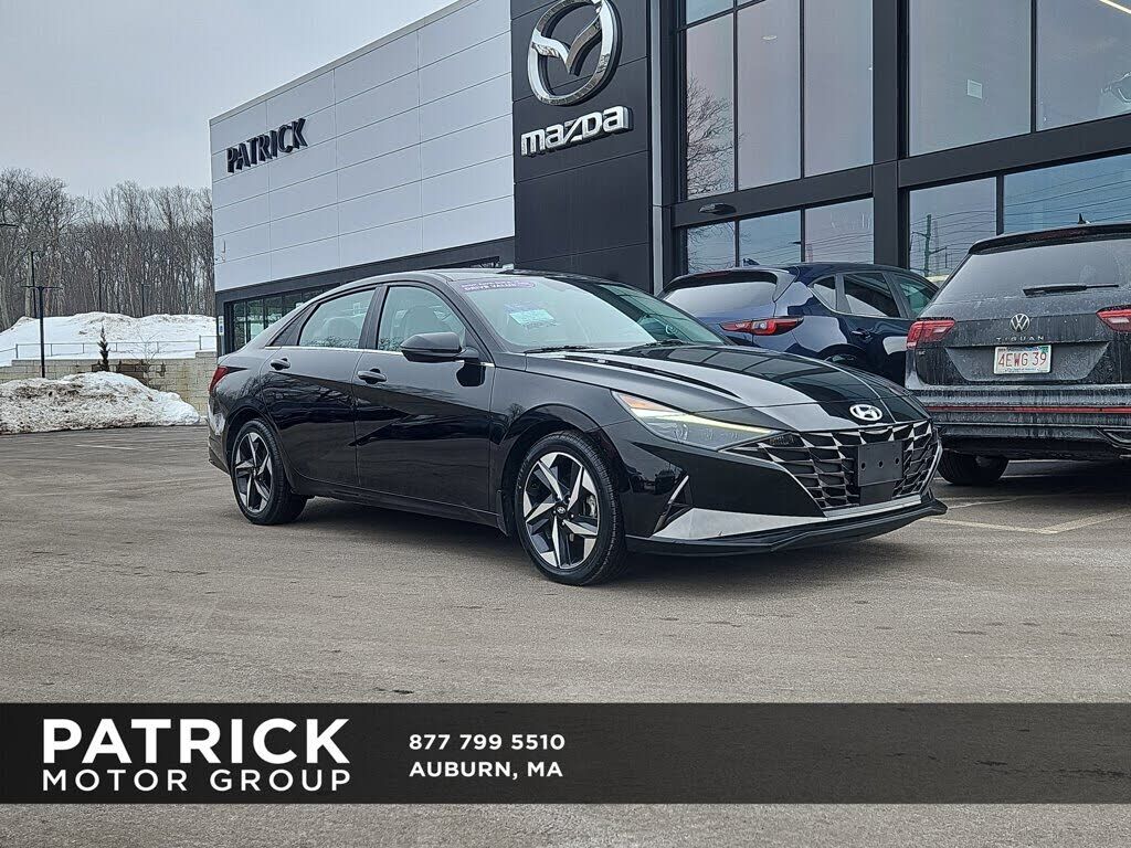 2023 HYUNDAI Elantra