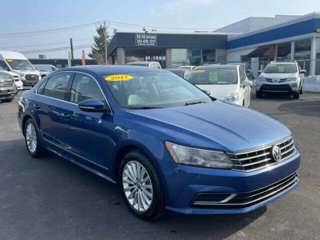 2017 VOLKSWAGEN Passat