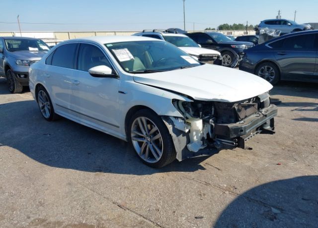 2017 VOLKSWAGEN Passat