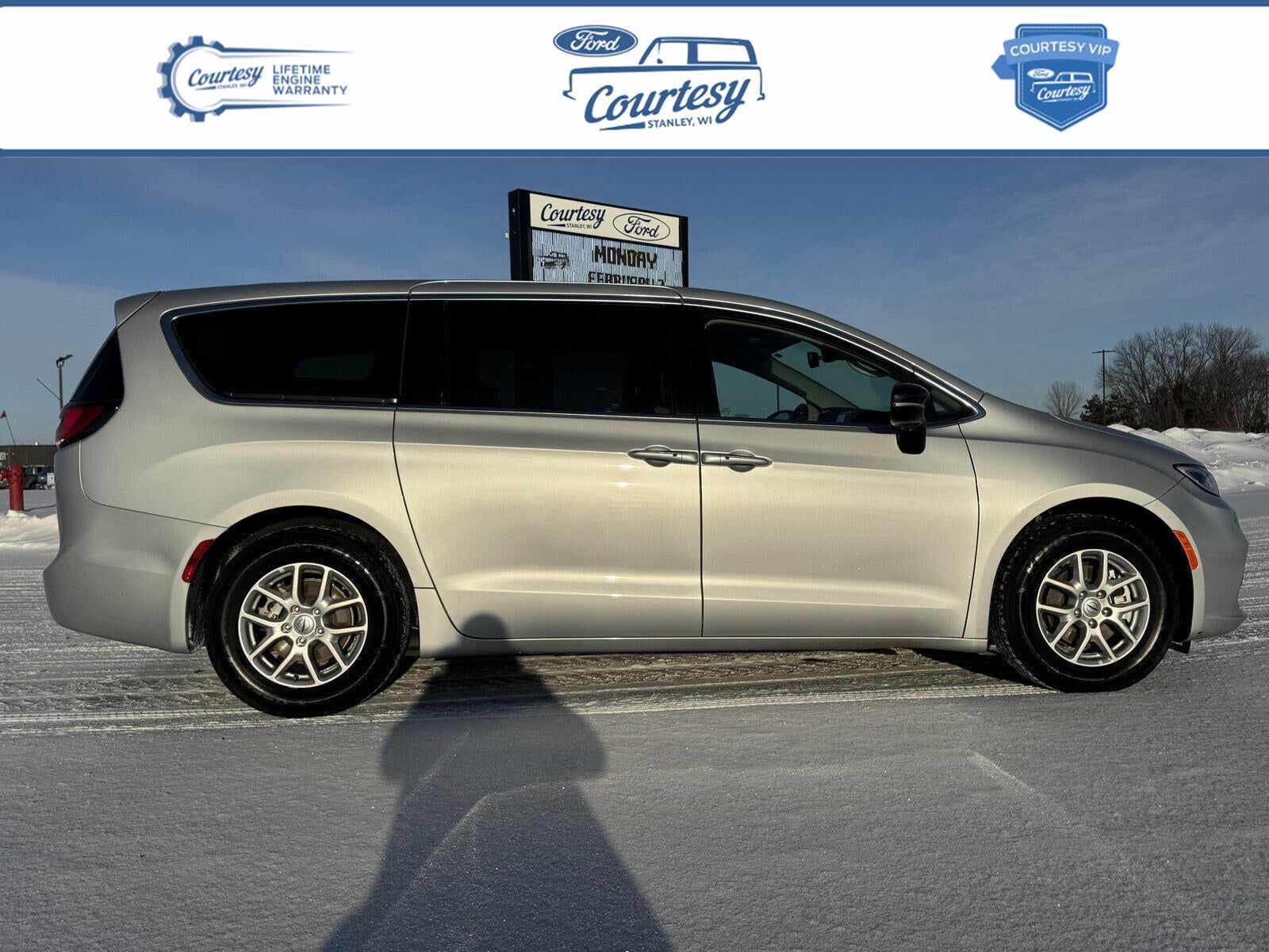2024 CHRYSLER Pacifica