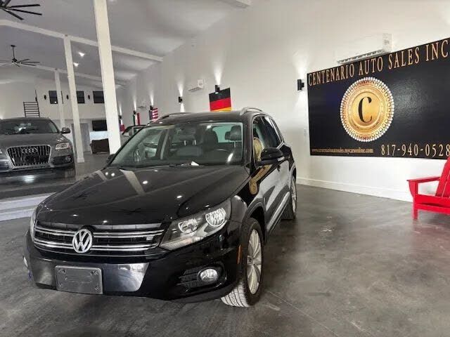 2012 VOLKSWAGEN Tiguan