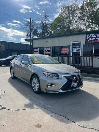 2016 LEXUS ES