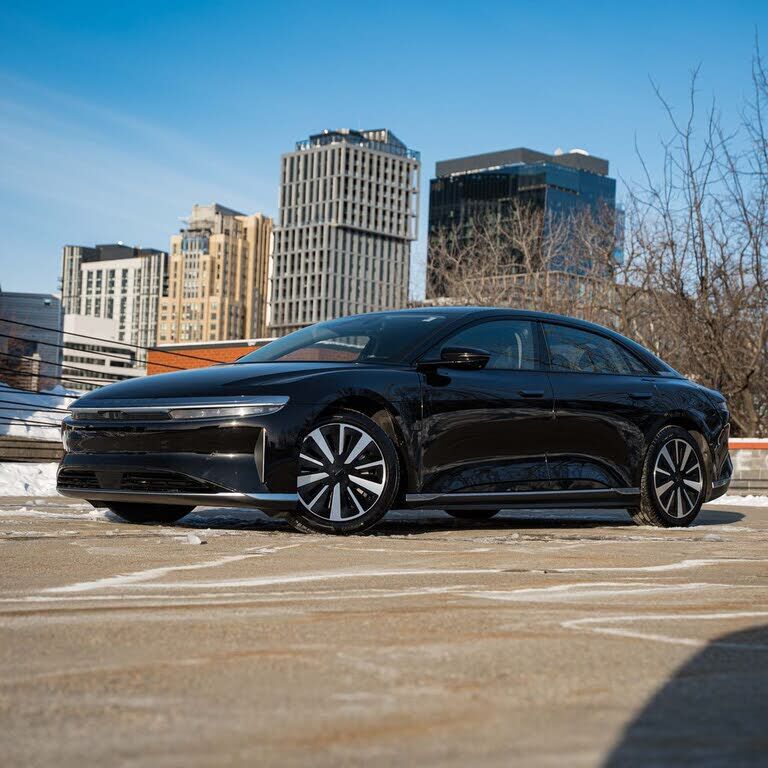 2025 LUCID Air