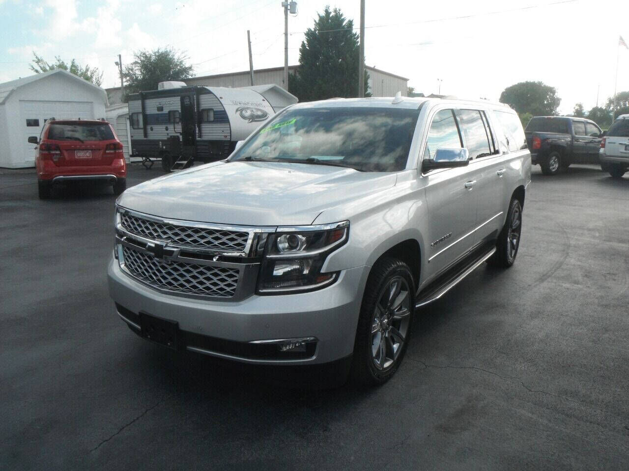 2016 CHEVROLET Suburban