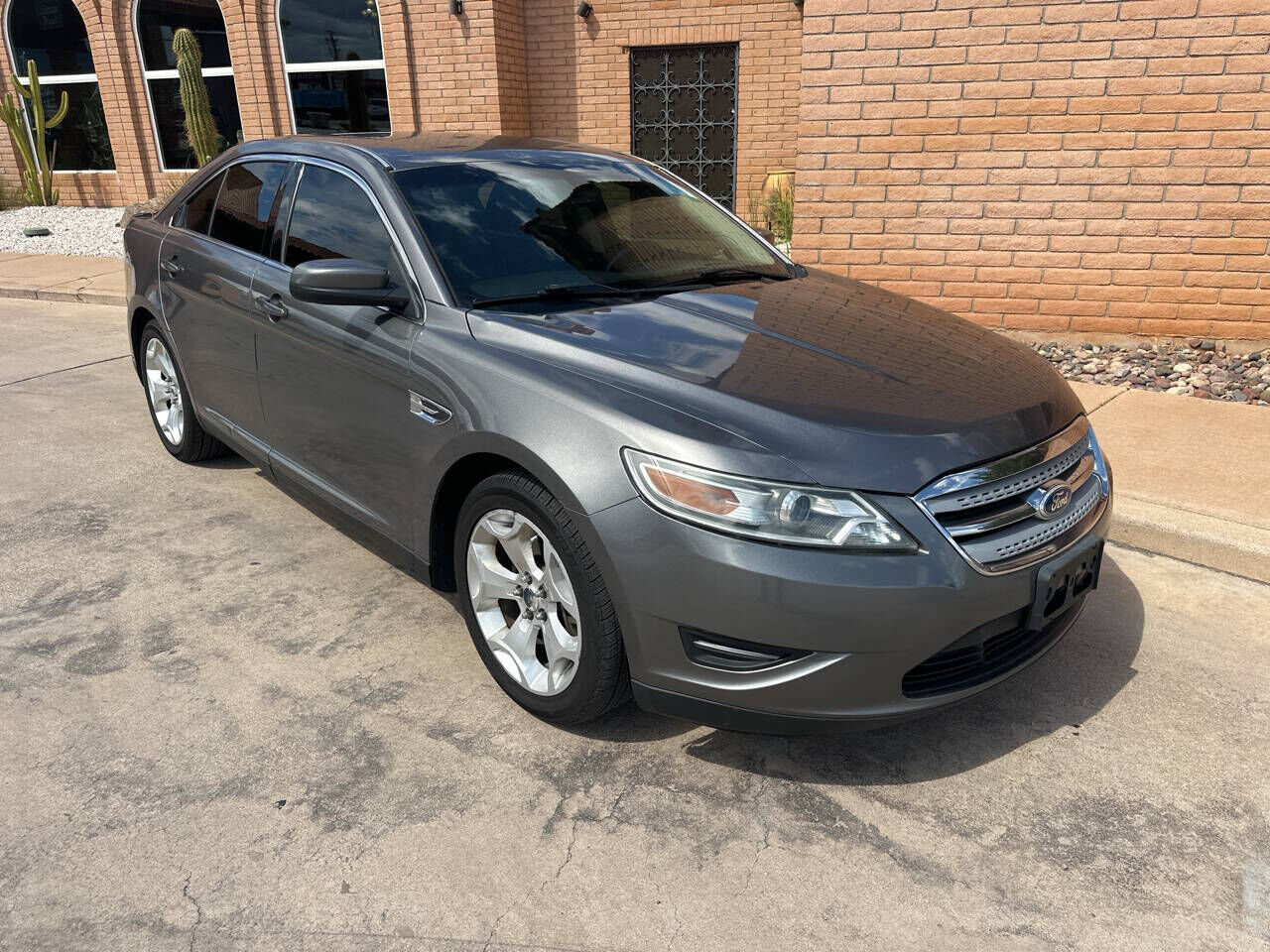 2011 FORD Taurus