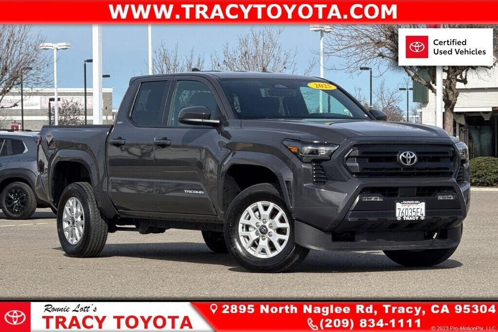 2025 TOYOTA Tacoma
