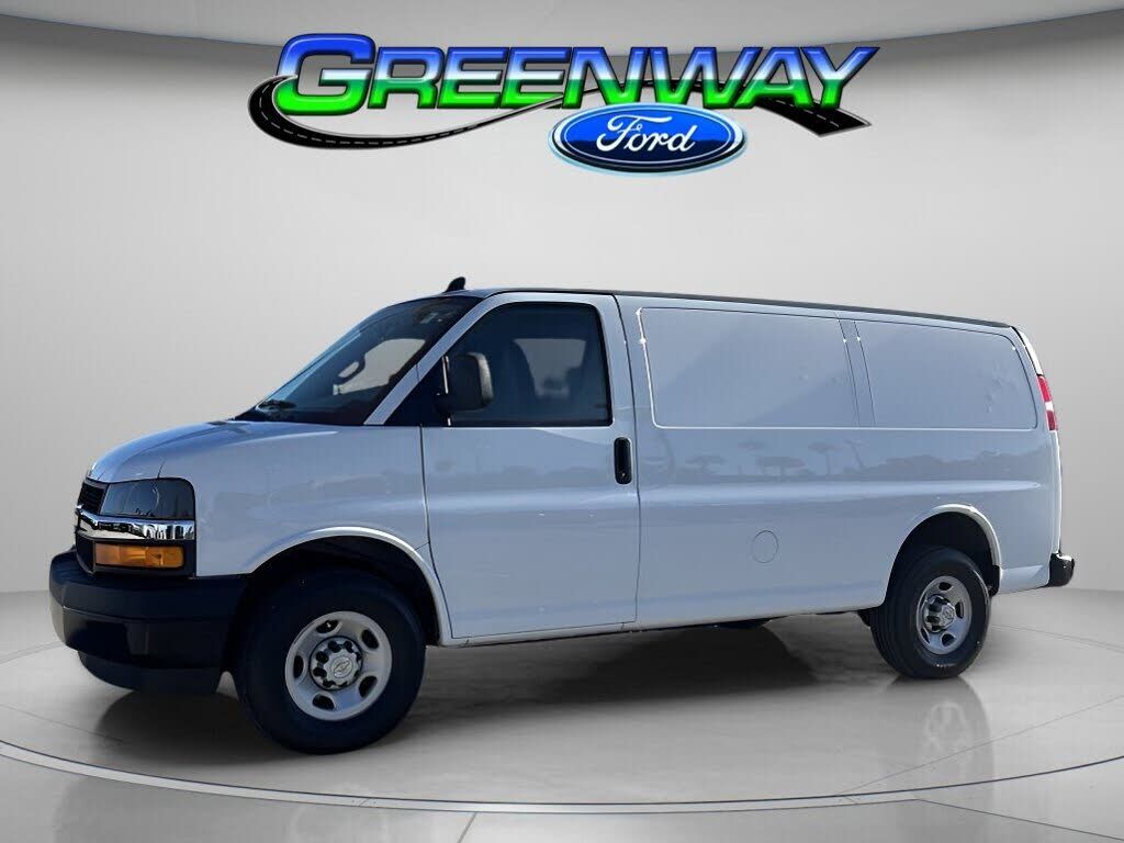 2024 CHEVROLET Express