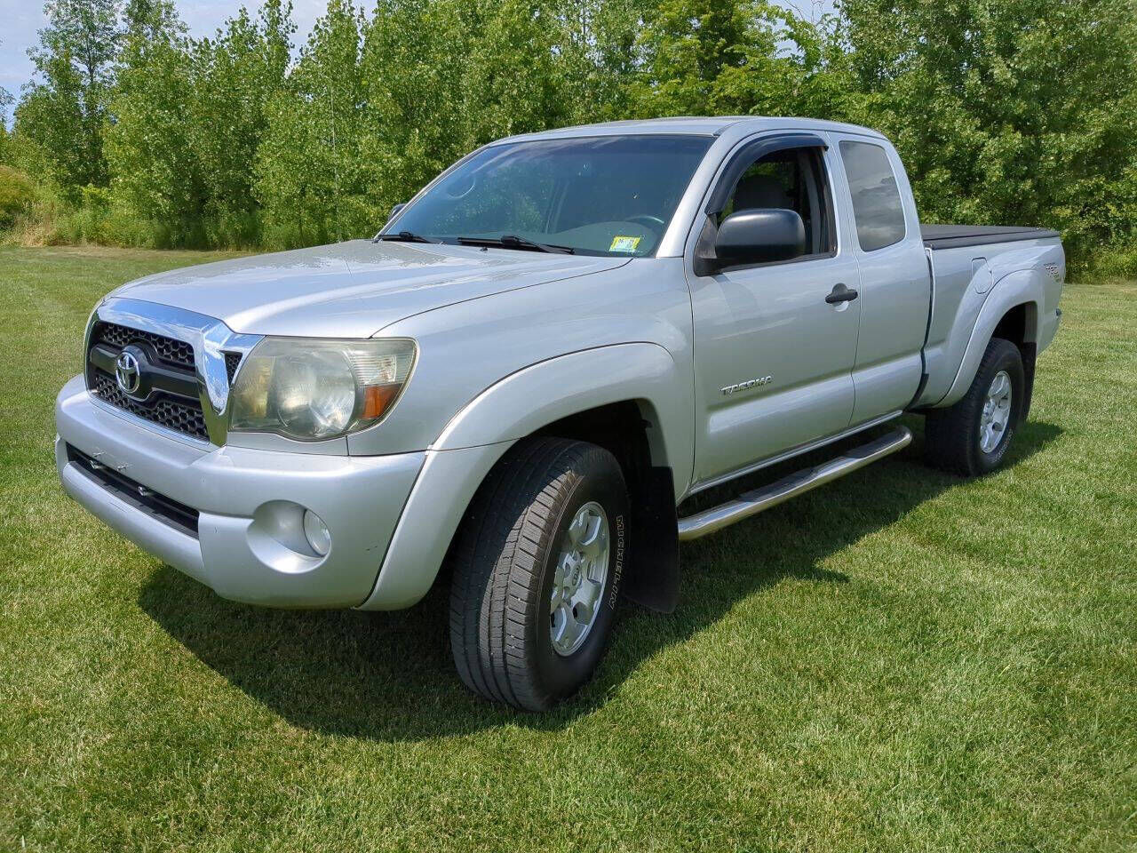 2011 TOYOTA Tacoma