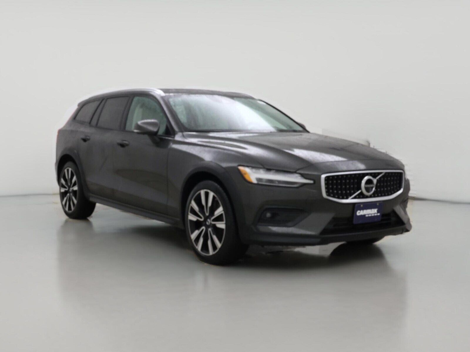 2022 VOLVO V60CC