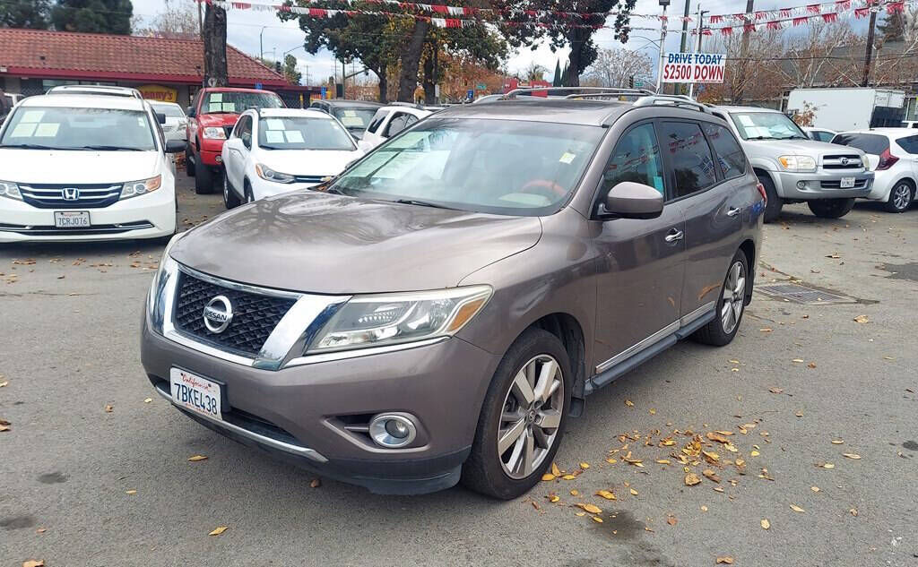 2013 NISSAN Pathfinder