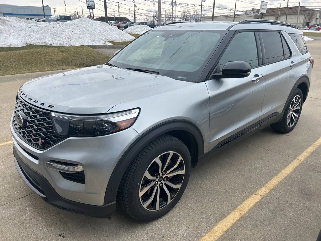 2020 FORD Explorer