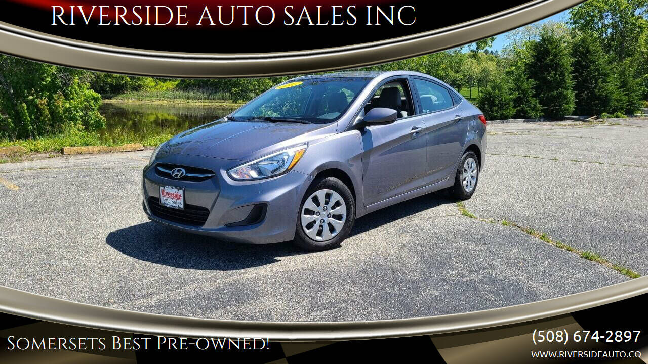 2015 HYUNDAI Accent