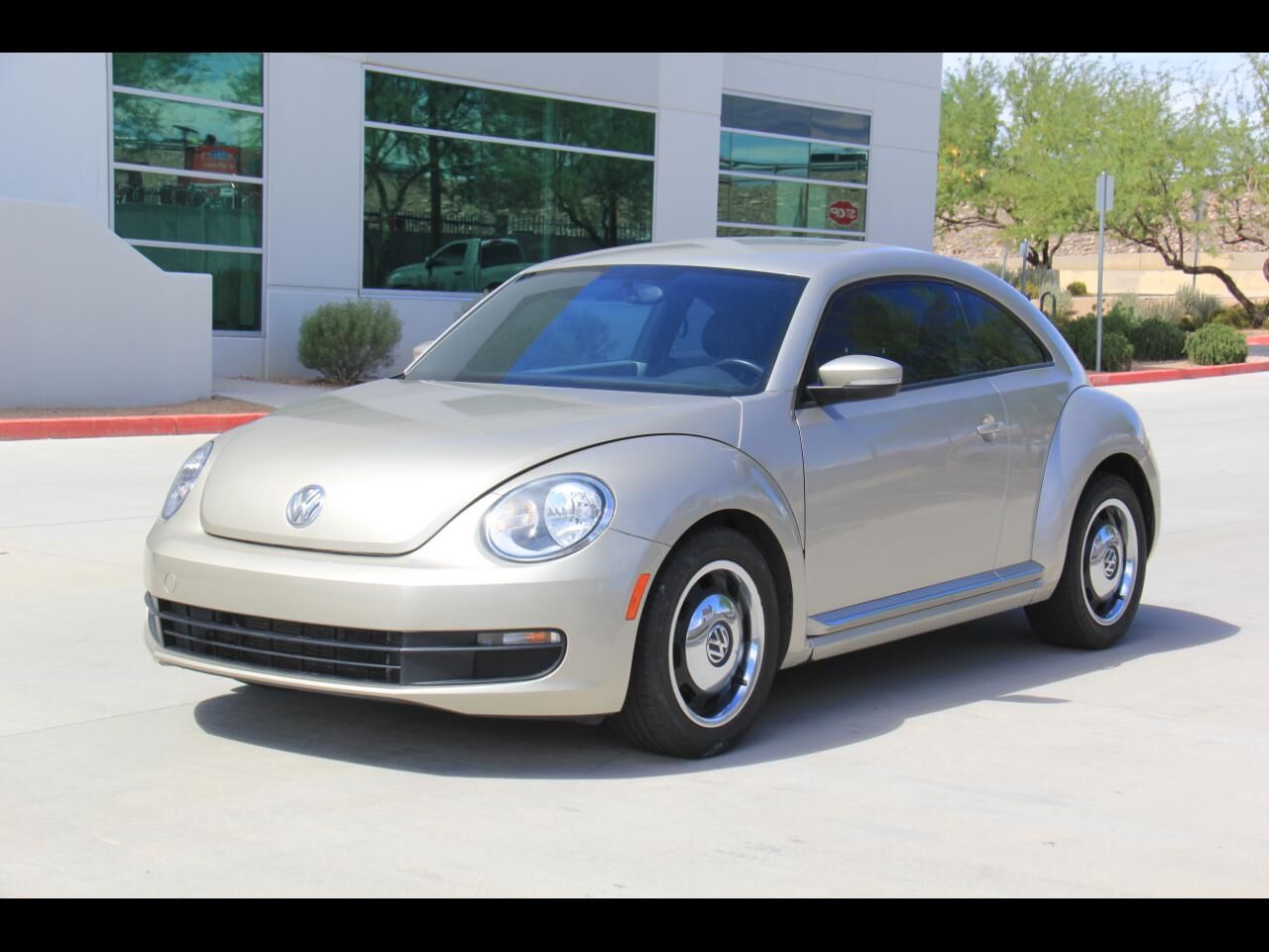 2012 VOLKSWAGEN Beetle